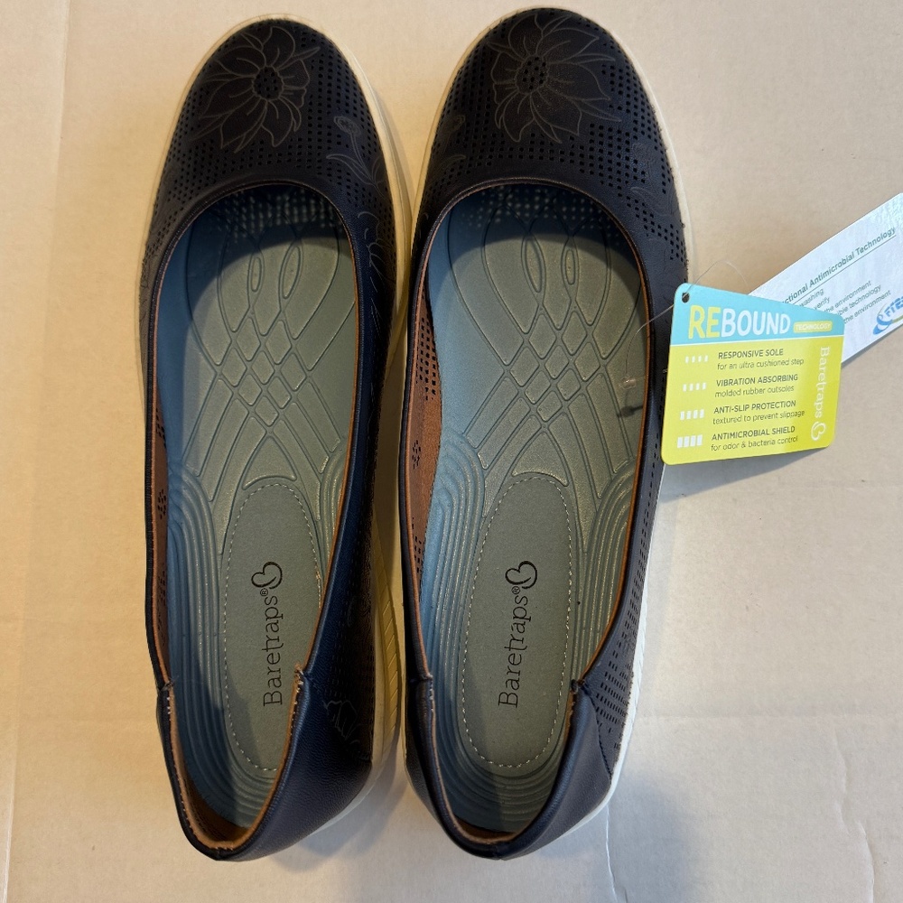 Beartrap "Nadra" slip ons size 8M - Picture 1 of 12